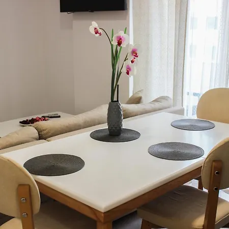 Daire Elite Gardens 681 Dıraç